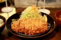 ”ベス豚グランプリ”金賞受賞の茨城ブランド豚肉「常陸の輝き」　サシ4%の濃厚旨味とんかつを堪能