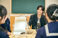 Zoff×女子聖学院中学校高等学校　目黒蓮(Snow Man)サプライズ来校！　目黒「目の健康・紫外線対策の大切さを伝えていけるような自分でありたい」