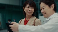 阿部サダヲと松たか子、CM初共演！“夫婦役”の癖で距離感が近すぎ？NTTドコモビジネス新TVCM