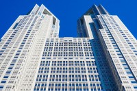 『スーパーで万引き・セクハラ』校長、女子生徒に【現金15万円貸した】男性教諭など…　「5人の教職員」を懲戒処分