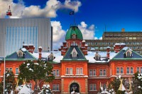 『車＆現金窃盗＆飲酒運転』　さらに【他人の車に乗り込み】寝る…　小学校教諭(24)懲戒免職