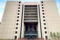 保護者から預かった『551万円』横領　県立高校・体育教諭(45)懲戒免職　教諭は「(横領した金を)投資に使った…」