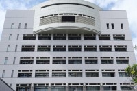 教師に『殴る・蹴る』の暴行　男子中学生(14)現行犯逮捕　ネットは「金八先生の時代に逆戻り！？」