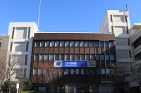 特定の『女子生徒』だけに【テスト問題漏らす…】　区立中学校・男性教諭　電話やSNSでも「私的なやり取り」