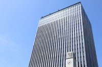 公園で『何度も下半身露出』＆【露出画像投稿】　中学校教諭(32)停職処分　教諭は「承認欲求が満たされた」