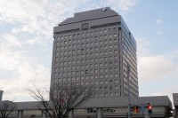 保護者からの預り金『475万円横領』、飲酒運転、スピード違反【58キロ】　「教職員3人」懲戒処分…