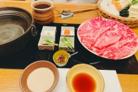 しゃぶしゃぶチェーン店で『43人発症・3人入院』　『ノロウイルス』集団食中毒　「調理スタッフ5人」からもウイルス検出…