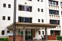 【女性警察官】に『7分間・股間押し付け』　市立中学校教師(44)逮捕　教師は「容疑否認中」