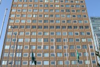 スーパーで【缶ビール6本・から揚げ】など『万引き』　市立中学校教諭(50代)停職処分　教諭は「衝動的にやってしまった…」