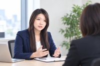 なぜ従業員は「本当の退職理由」を語らないのか　見えない不満を拾う外部窓口の役割