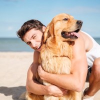 『犬が大好きな人』の特徴6選　どんな性格の人が多い？主な共通点まで解説