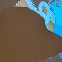 『いい所なんですけど…』アニメを鑑賞中→大型犬がクライマックスで…邪魔すぎる光景が187万表示「黒の組織ｗ」「犯人シルエットで草」と爆笑