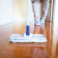 犬にとって『フローリング』は危険？トラブルになりかねない3つの悪影響から環境の整え方まで