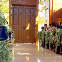 犬に結婚式で『リングドッグ』を担当してもらった結果→ドアを開けた瞬間…微笑ましいハプニングが25万再生「可愛すぎて笑う」「めっちゃ笑顔」