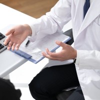 【獣医師執筆】犬の「レプトスピラ感染症」ってどんな病気？注意すべき症状や、治療から予防法まで解説