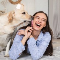 犬がみせる『愛してる』サイン5選　見逃したくない行動や飼い主から愛犬にすべき愛情表現まで