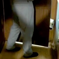 保護犬と『3日ぶりに再会した』結果→ドアを開けて、気づいた瞬間に…『お出迎えの様子』が愛おしすぎると感動「泣いた」「可愛くて仕方ない」