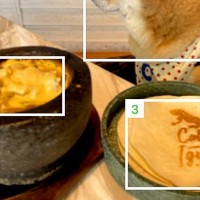 カロリー計算をしようと料理を撮影したら、犬も写り込んで…まさかの展開に10万いいね集まる「6枚切ｗｗ」「可愛くて食べられない」と爆笑の声