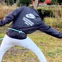 2匹の大型犬を散歩に連れて行った結果→お互いに意見が食い違い…飼い主泣かせな『まさかの状況』が90万再生「情報量多すぎて草」「カオスｗ」