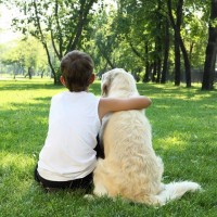 犬が「子どもの免疫」を育てるってホント？喘息リスクとの関係まで解説【獣医師執筆】