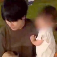 ワンコがたくさん居る場所で…『犬見知りな犬』と『勘違いしている女の子』がSNSで話題　「悪気ゼロで可愛いｗ」「癒やされた」と3万いいね
