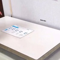 動物病院で体重を測る犬→『病院だし、怖がってしまうかな』と思ったら…あまりにも真逆な『まさかの光景』が252万再生「愛され上手」「最高」