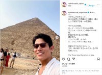 鈴木亮平、ギザのピラミッドに興奮！エジプト旅行ショットにファンから「亮平さんのリポートなんて嬉しすぎる」「ワクワクします！」の声