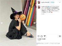 岡田紗佳、ハロウィンの魔女コスプレ姿を公開！「可愛い！」「似合ってますね」