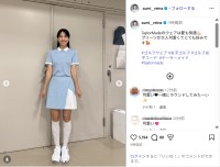 鷲見玲奈、美脚のミニスカゴルフウェア姿公開！「相変わらずカワイイ」「超スタイルいい」
